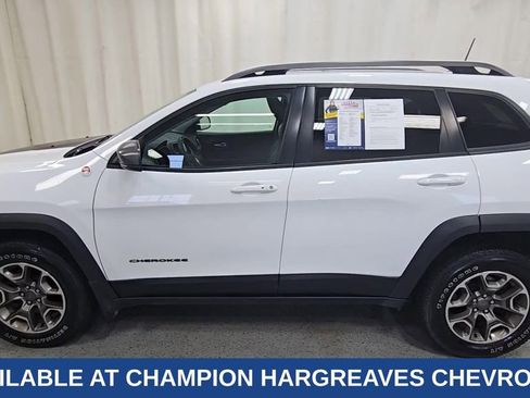 Used 2020 Jeep Cherokee Trailhawk w/ Comfort/Convenience Group AWD/4WD image 7