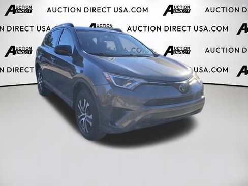 Used 2017 Toyota RAV4 LE image 3