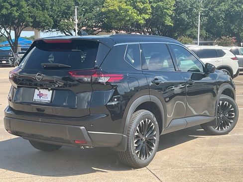 New 2026 Nissan Rogue Dark Armor FWD image 4