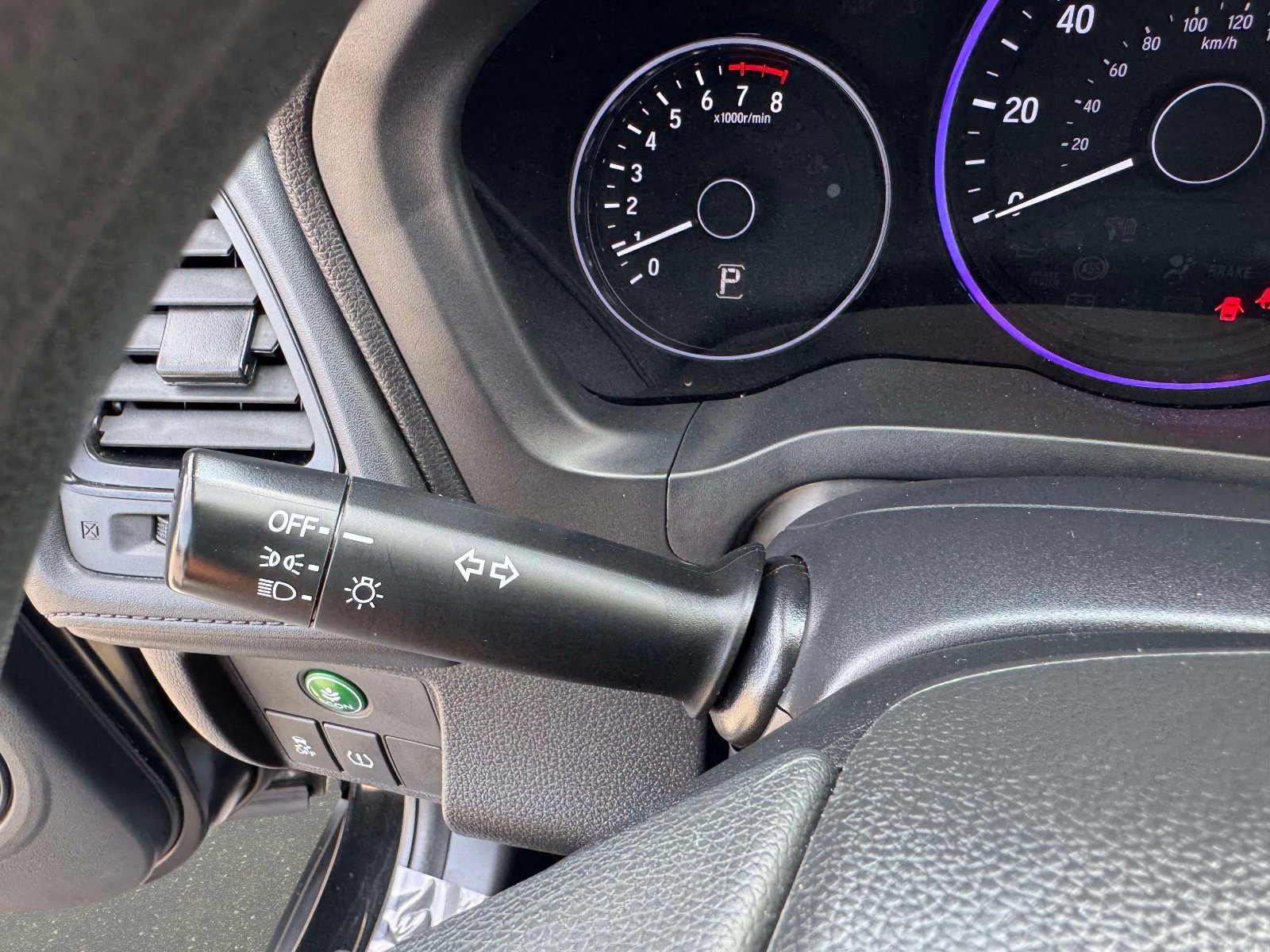 Used 2022 Honda HR-V LX image 30