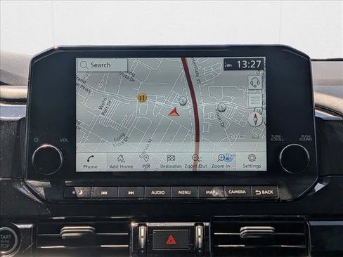 Used 2024 Nissan Pathfinder SL image 14