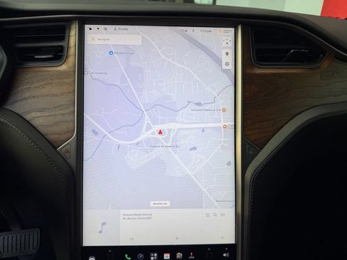 Used 2023 Tesla Model X AWD/4WD image 23