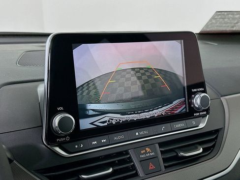 New 2025 Nissan Altima 2.5 SR image 18