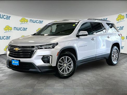 Used 2022 Chevrolet Traverse LT AWD/4WD image 3
