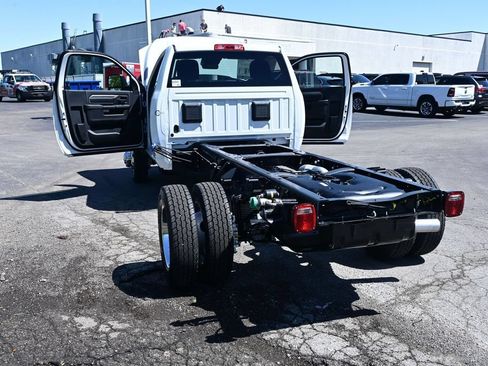 New 2026 RAM 5500 Tradesman AWD/4WD image 29