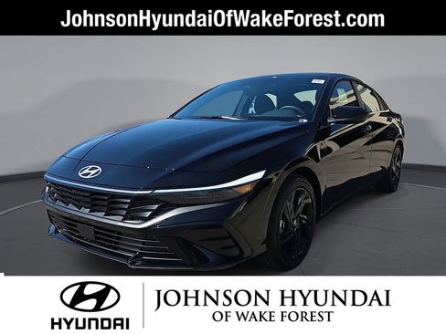 New 2026 Hyundai Elantra SEL Sport Premium FWD image 1