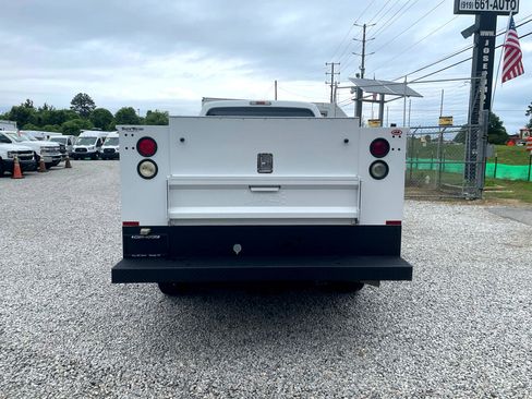 Used 2012 Ford F250 XL w/ PWR Equipment Group image 4