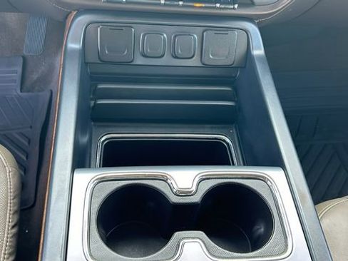 Used 2018 GMC Sierra 1500 SLT image 21