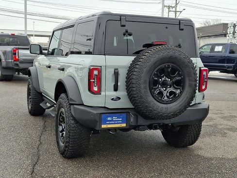 Used 2024 Ford Bronco Wildtrak image 8