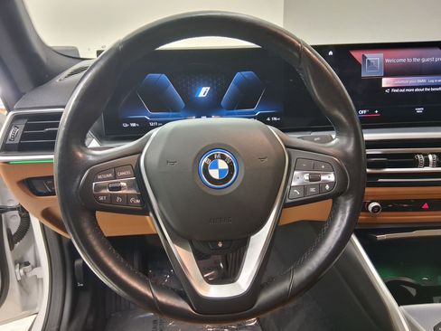 Used 2023 BMW i4 eDrive35 w/ Premium Package RWD image 15