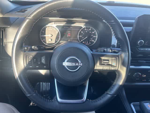 Used 2024 Nissan Pathfinder SV FWD image 19