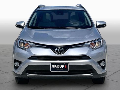 Used 2018 Toyota RAV4 XLE w/ Plus Extra Value Package FWD image 4