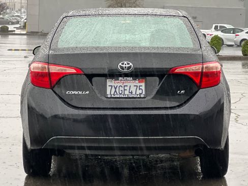 Used 2017 Toyota Corolla LE image 8