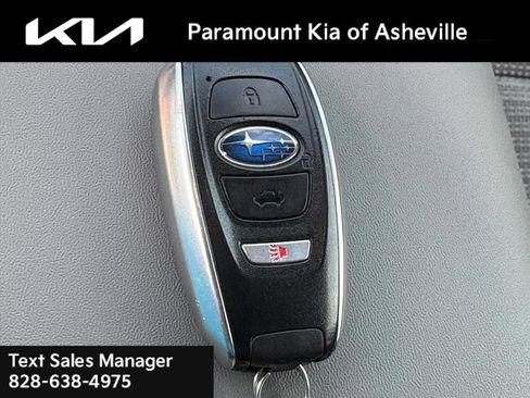 Used 2024 Subaru Outback Premium AWD/4WD image 27