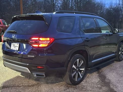 Used 2023 Honda Pilot Touring image 29