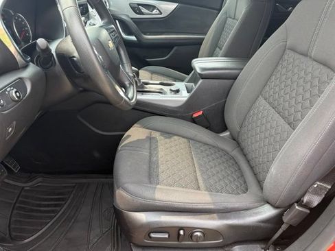 Used 2021 Chevrolet Blazer LT FWD image 13