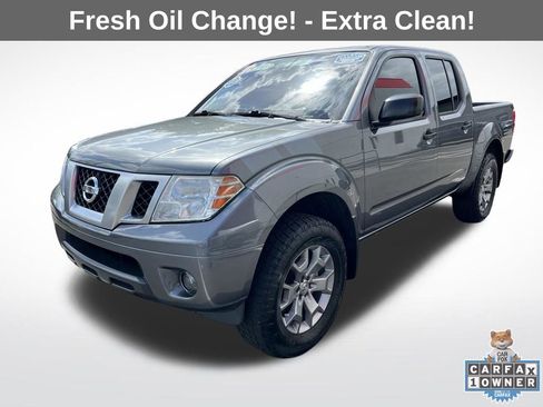 Used 2020 Nissan Frontier SV image 3