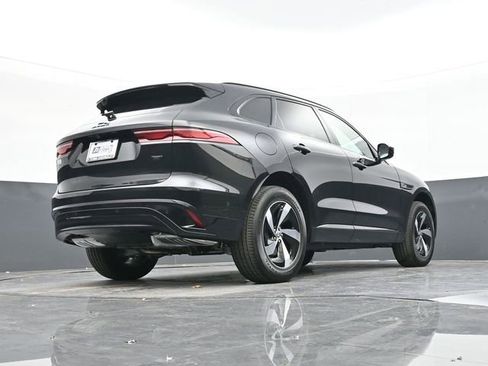 Used 2026 Jaguar F-PACE R-Dynamic S image 46