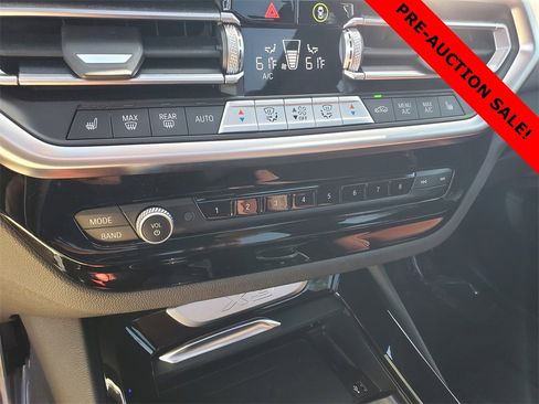 Used 2024 BMW X3 sDrive30i w/ Premium Package image 33