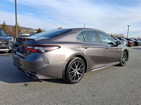 Certified 2023 Toyota Camry SE image 6