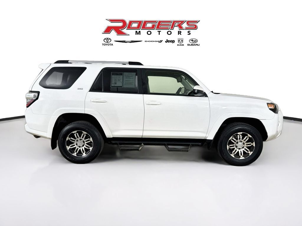 Used 2019 Toyota 4Runner SR5 AWD/4WD image 14