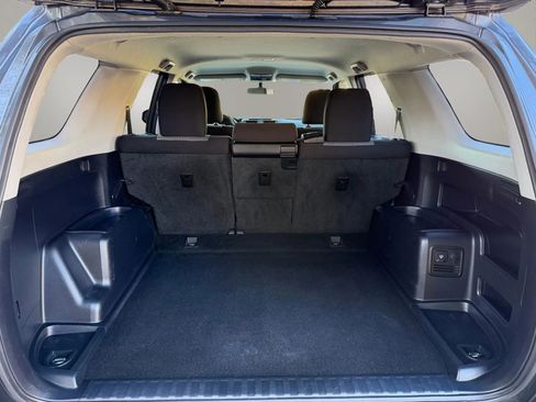 Used 2016 Toyota 4Runner SR5 image 9