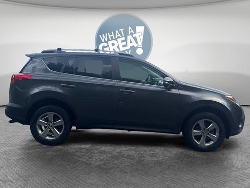 Used 2015 Toyota RAV4 XLE AWD/4WD image 2