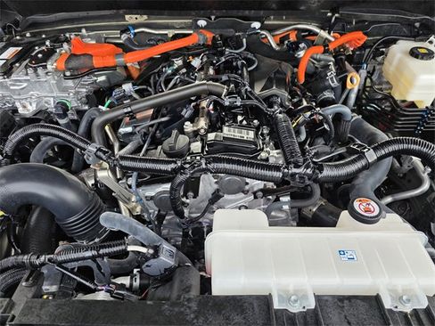 Used 2024 Toyota Tacoma Limited image 23