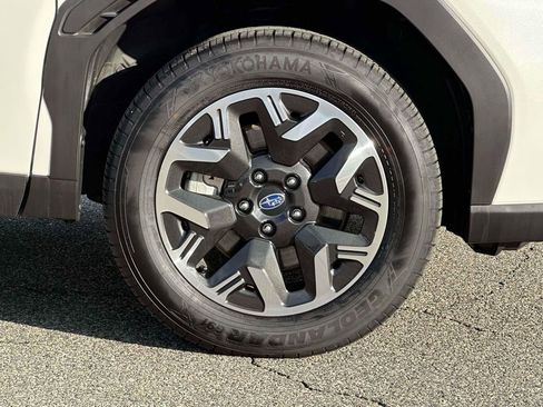 Certified 2025 Subaru Forester image 6