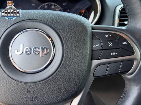 Used 2018 Jeep Grand Cherokee Limited AWD/4WD image 26