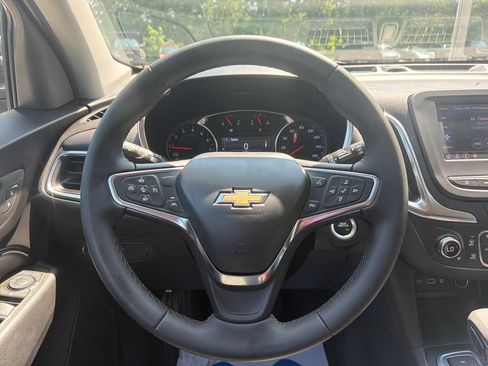 Certified 2024 Chevrolet Equinox LT AWD/4WD image 14