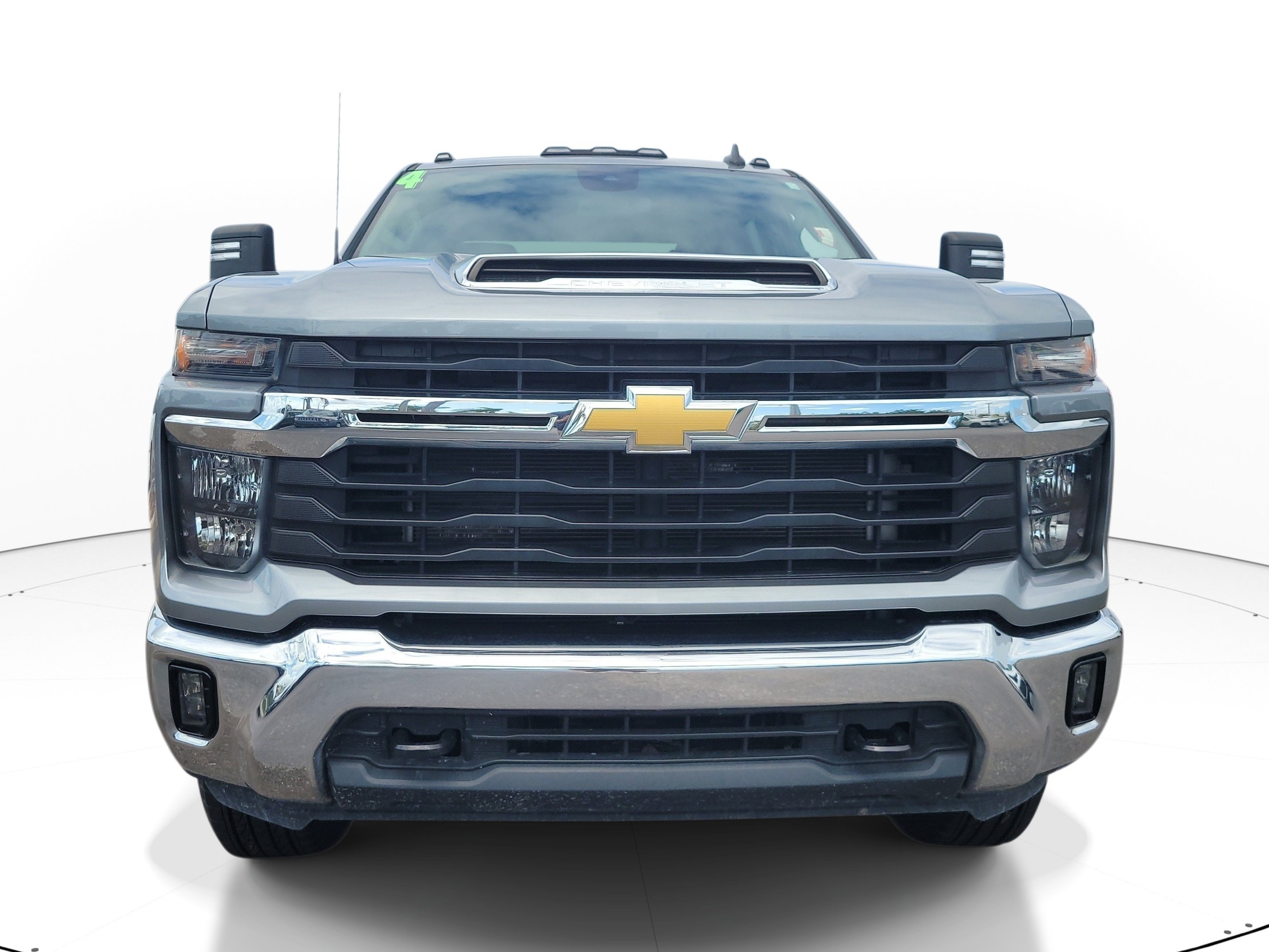 Used 2024 Chevrolet Silverado 2500 LT AWD/4WD image 2