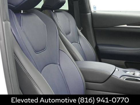 Certified 2026 INFINITI QX60 Sport w/ Dark Cargo Package AWD/4WD image 8