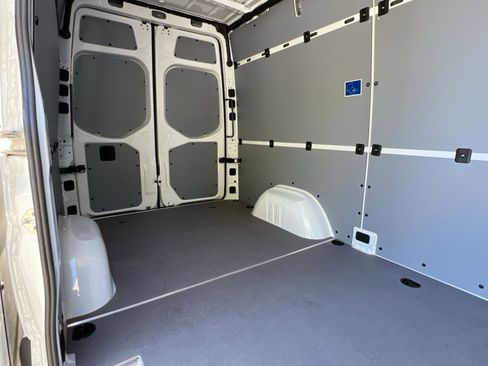 New 2025 Mercedes-Benz Sprinter 2500 image 24