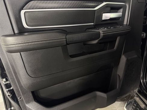 Used 2025 RAM 2500 Big Horn AWD/4WD image 25
