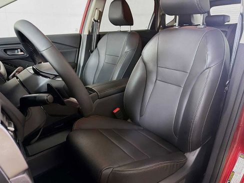 Certified 2025 Nissan Rogue SL AWD/4WD image 17