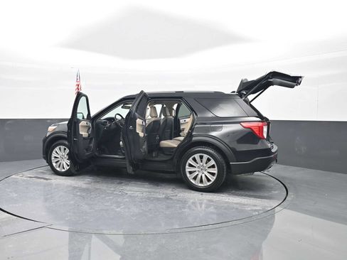 Used 2020 Ford Explorer Limited w/ Class III Trailer Tow Package image 48