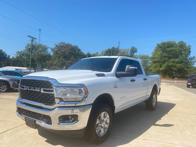 Used 2024 RAM 2500 Big Horn w/ Off Road Package AWD/4WD image 3