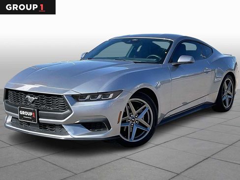 Used 2025 Ford Mustang Premium image 1