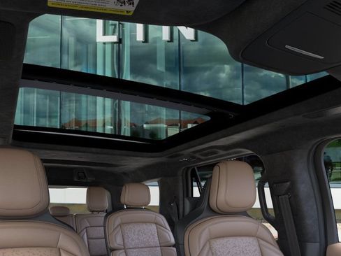 New 2026 Lincoln Navigator Black Label AWD/4WD image 22