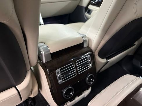 Used 2018 Land Rover Range Rover Autobiography AWD/4WD image 17