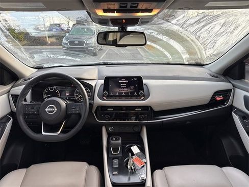 Used 2023 Nissan Rogue SL image 22