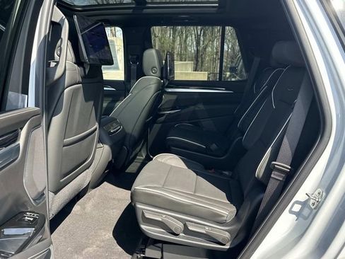 Used 2026 Cadillac Escalade Sport w/ Touring Package AWD/4WD image 11