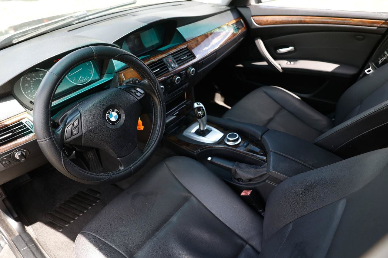 Used 2008 BMW 528i Sedan RWD image 4