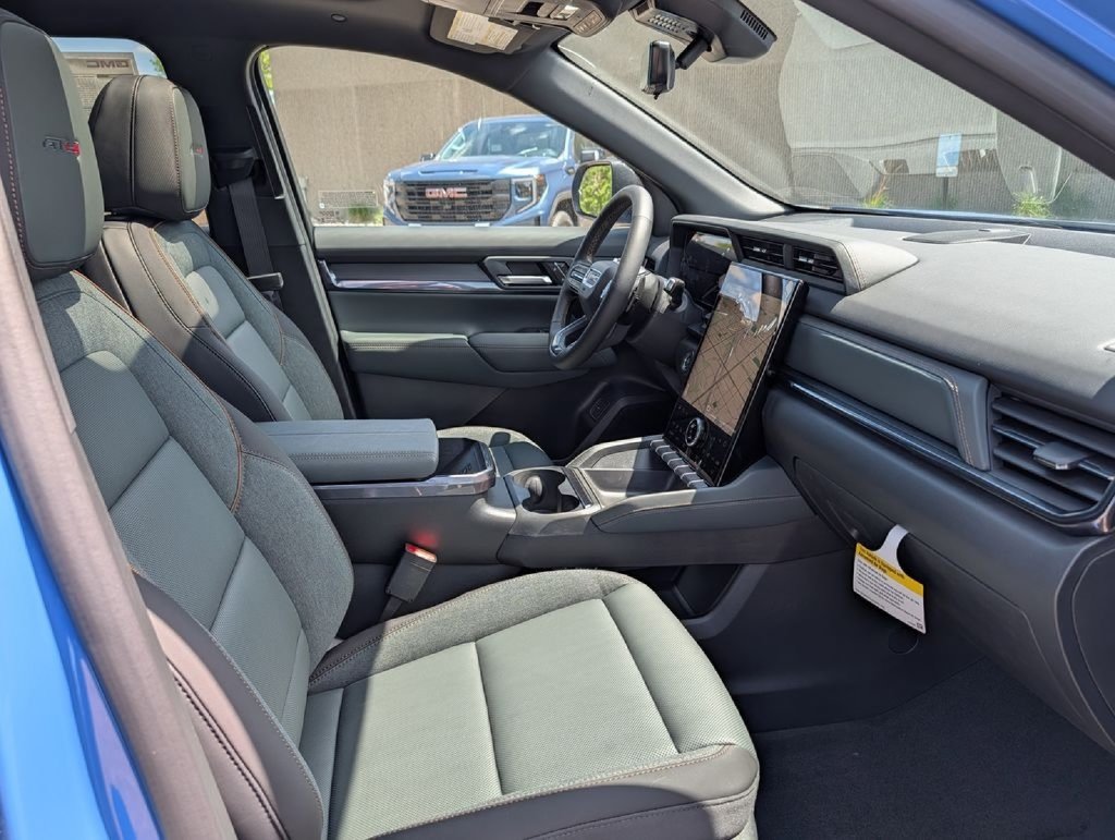 New 2026 GMC Terrain AT4 w/ Convenience Package III AWD/4WD image 23