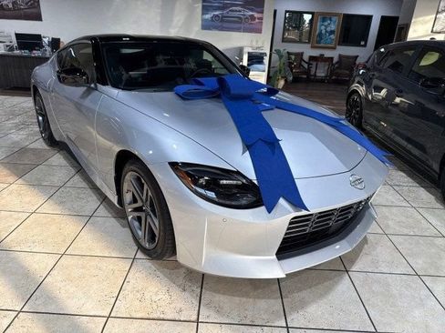 Used 2024 Nissan Z Sport w/ Floor Mat Package image 2