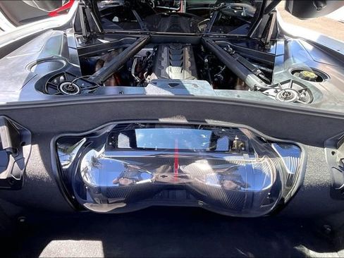 Used 2022 Chevrolet Corvette Stingray Premium Cpe w/ Z51 Performance Package image 9