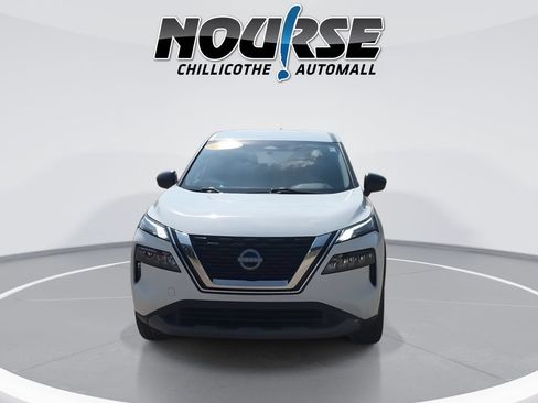 Used 2023 Nissan Rogue S AWD/4WD image 3