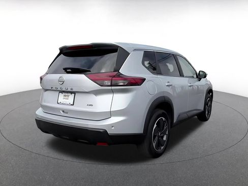 Used 2025 Nissan Rogue SV FWD image 15
