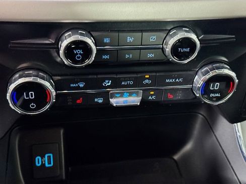 Certified 2021 Ford F150 XLT w/ Equipment Group 302A High image 19